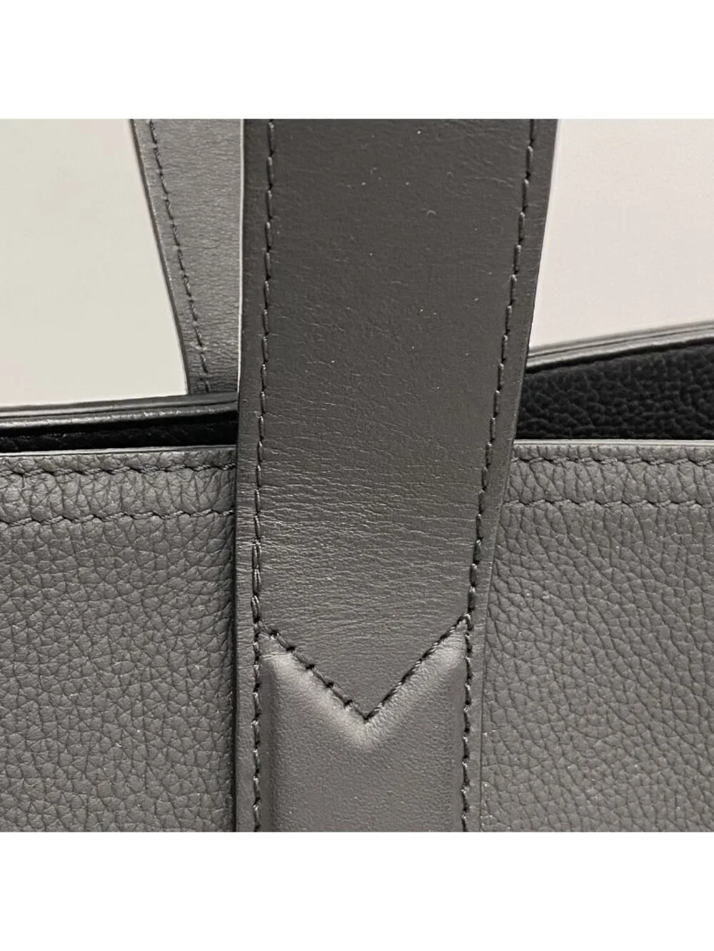 Louis Vuitton Tote Bag LV Aerogram Pilot Black